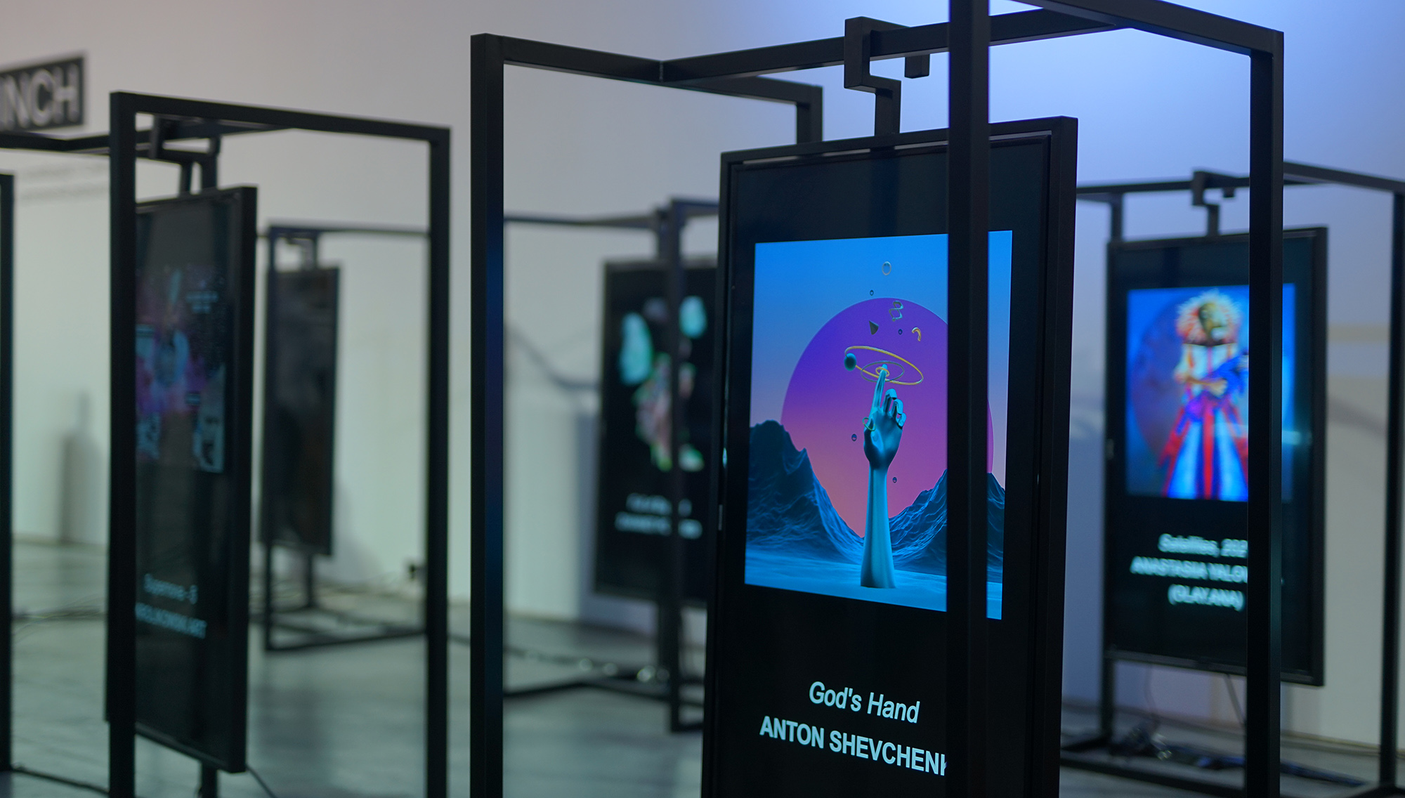 Презентація криптовиставки FRAMELESS