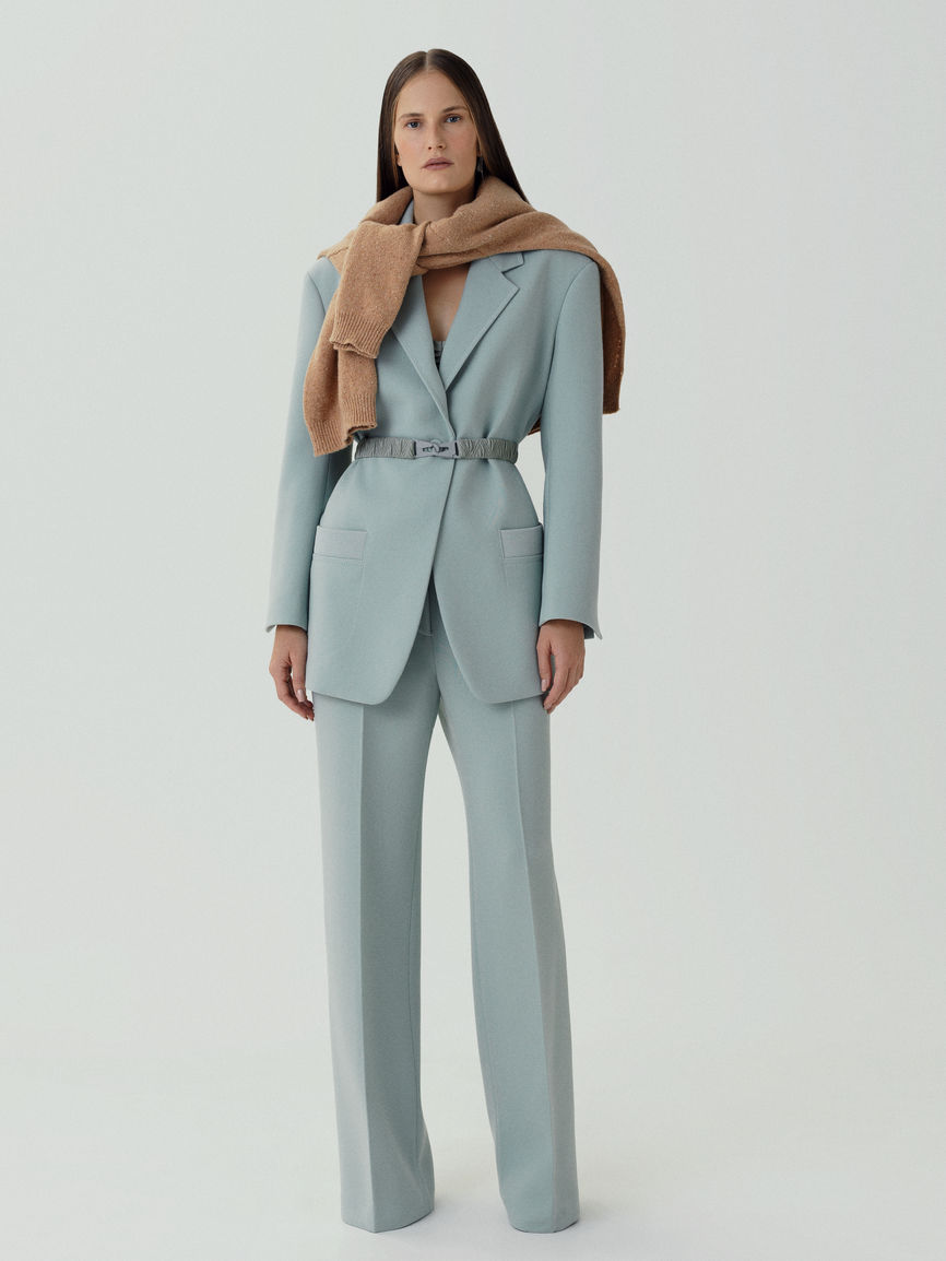 THE COAT Fall–Winter 2021/2022