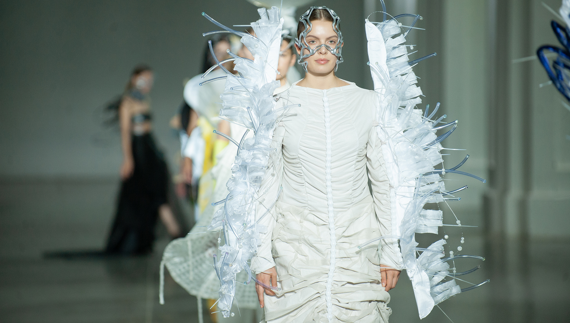 10 дизайнерів UFEG презентували арт-образи на Ukrainian Fashion Week