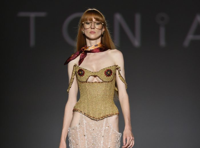 UFW SS25: TONiA показ