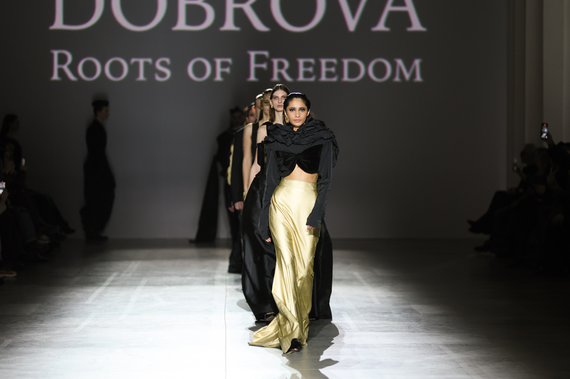FW25-26: DOBROVA показ